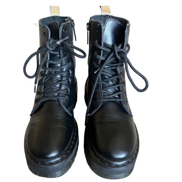 Dr. Martens, Vegan Jadon II 8-Eye Platform Boots - Picture 2 of 11